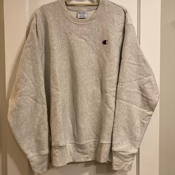 Champion Other - Champion XL light grey sweater men perfect condition